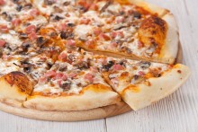 Пицца Ветчина и грибы ( Pizza prosciutto e funghi)